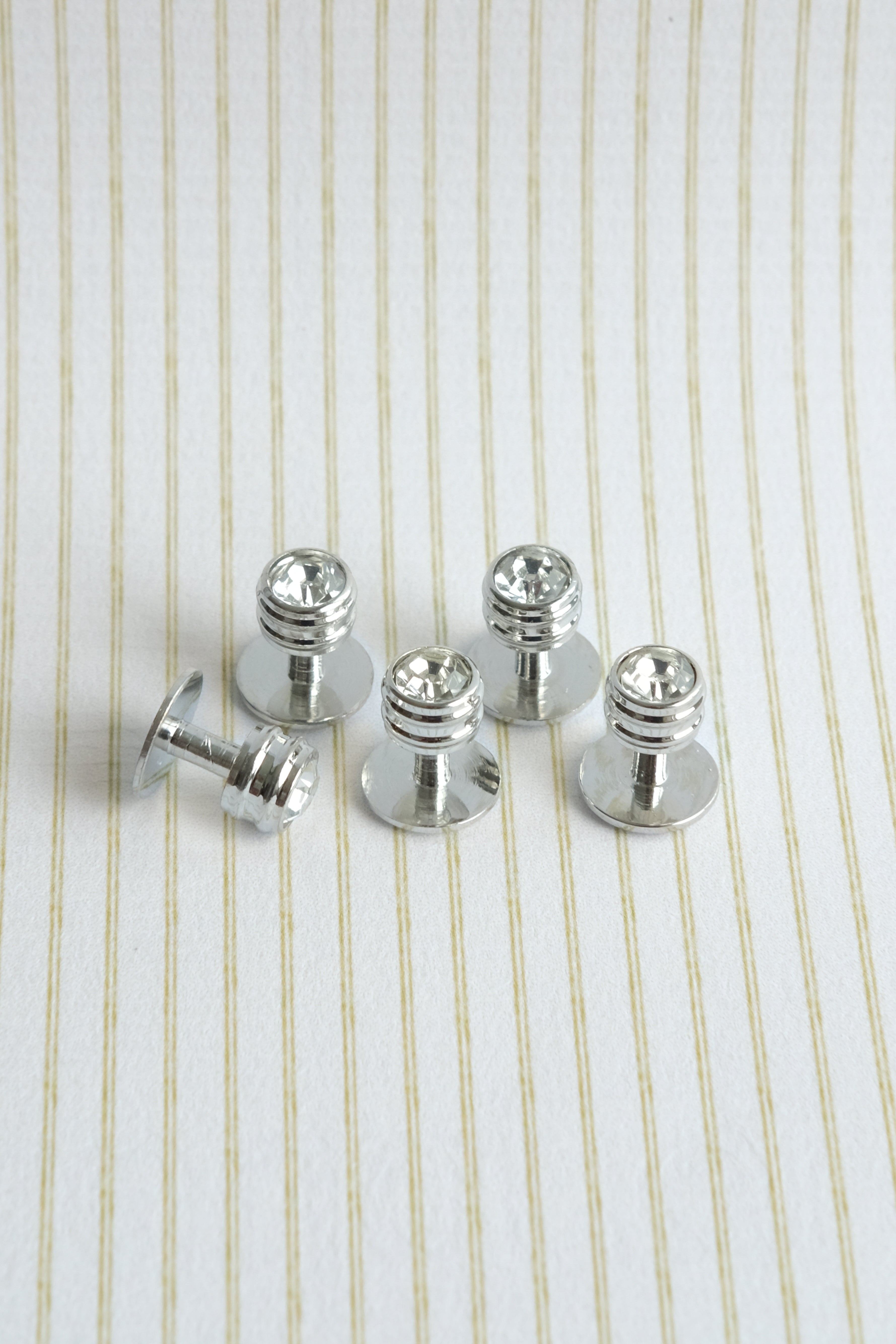 Tiered Silver Baju Melayu Buttons