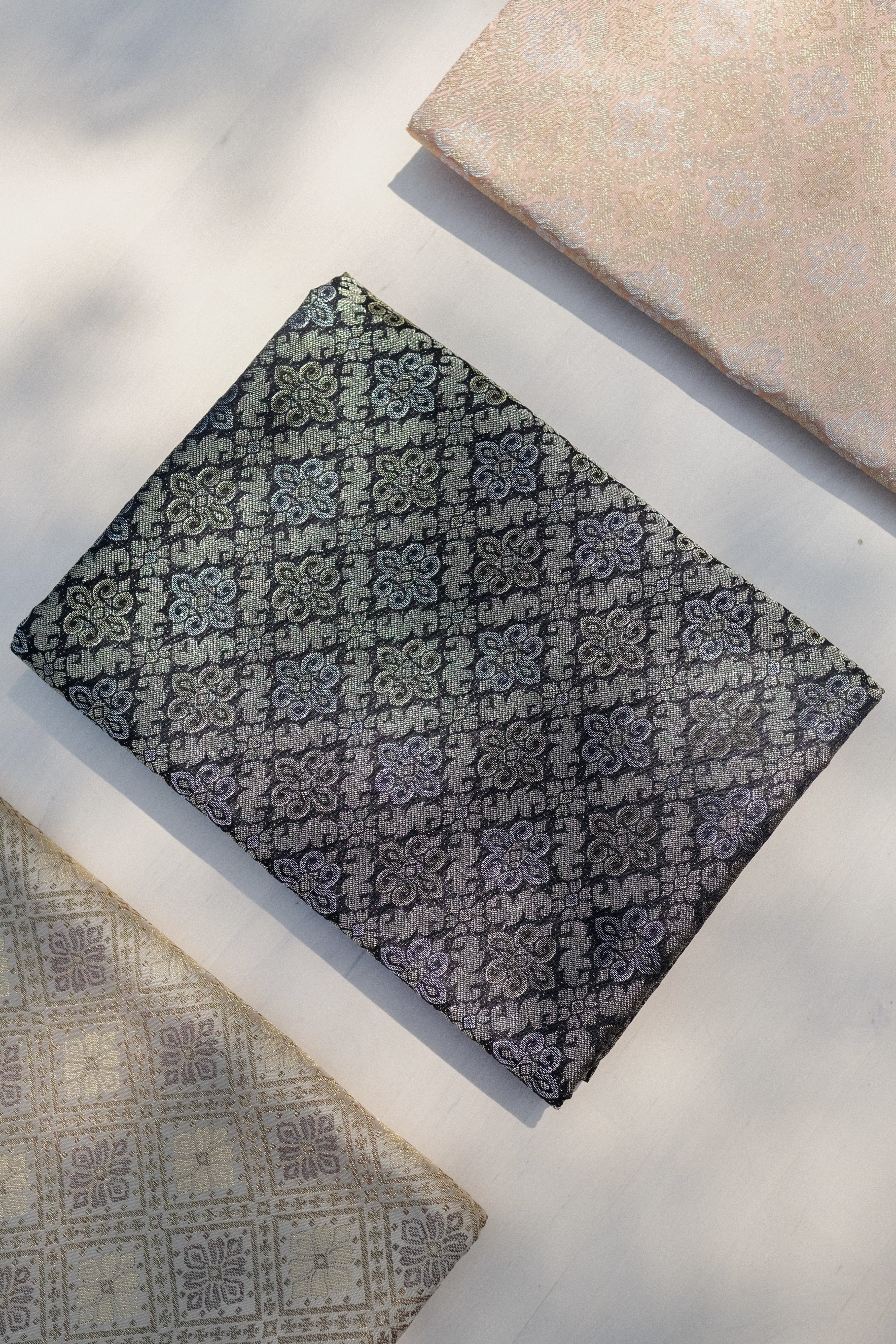 Brocade Sampin in Black